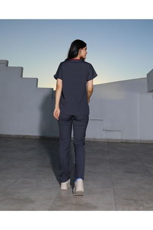 Füme Gri Likralı Kadın Scrubs